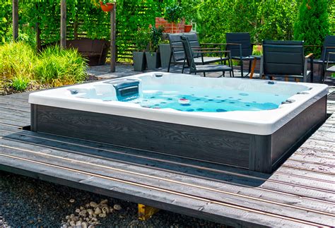 jacussi|jacuzzi ou spa quelle différence.